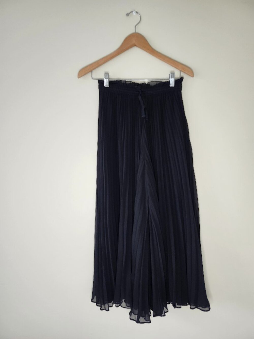 Women's Zara Black Pleated Palazzo Pants / Size: XS